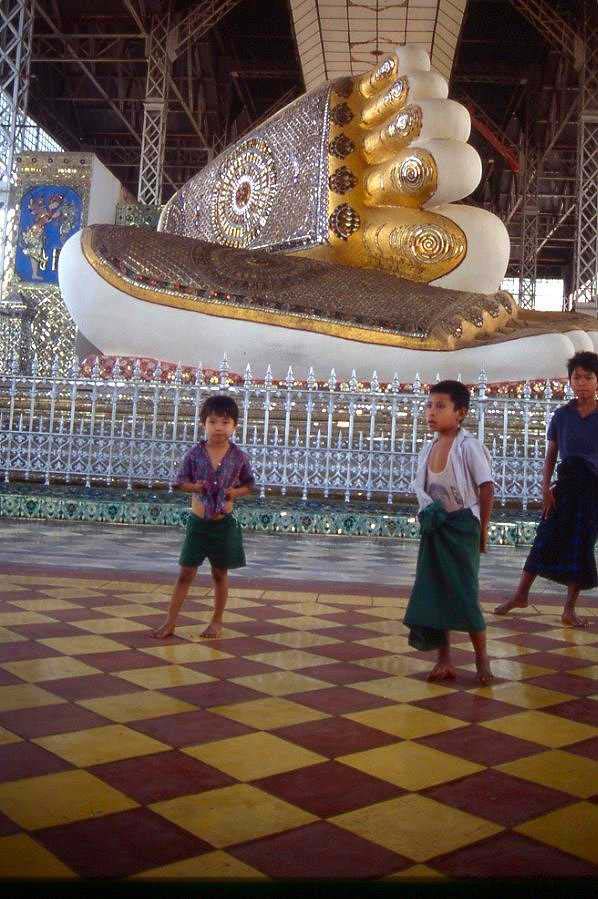 ShweThaLyaung4